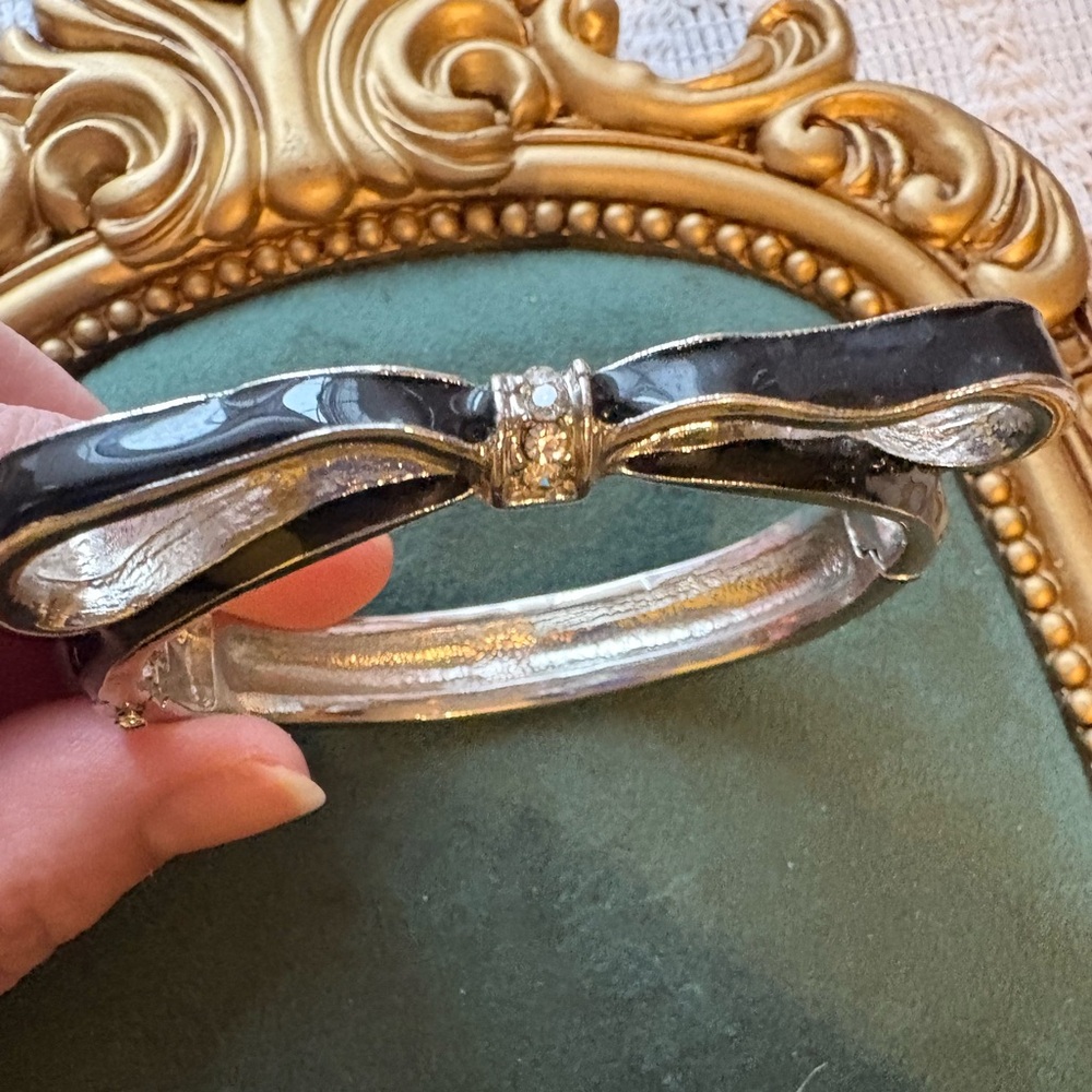 Black and Silver Bow Bracelet